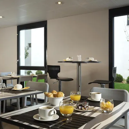 Aparthotel Adagio Lyon Patio Confluence-2