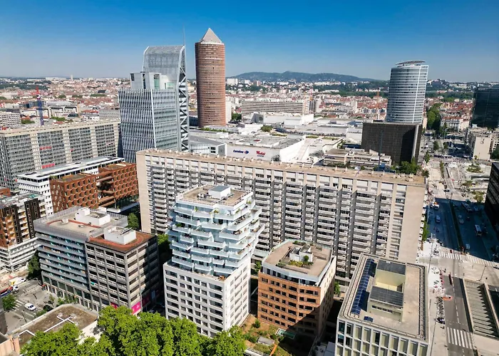 Nemea Appart Hotel So Cloud Lyon Gare Part-Dieu